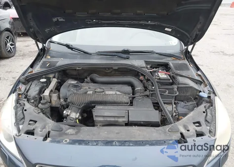 2012 Volvo S60 T5 z USA, uszkodzony, nr VIN YV1622FS0C2039862